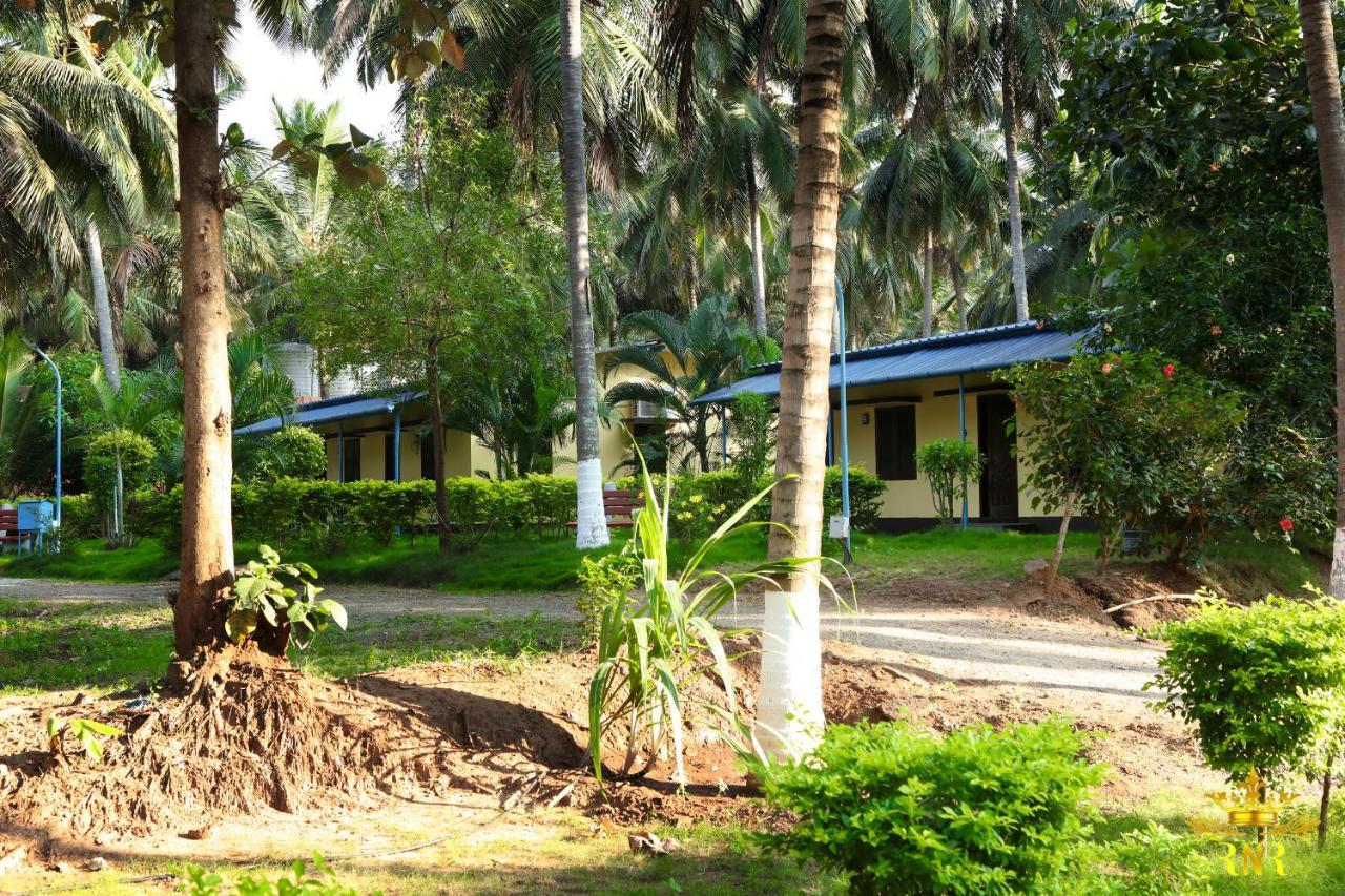 Royal Nature Resort Pollachi Exterior photo