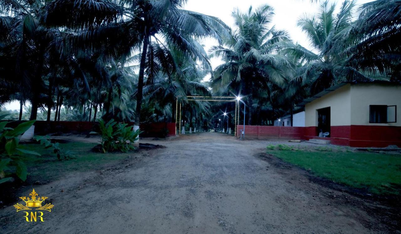 Royal Nature Resort Pollachi Exterior photo