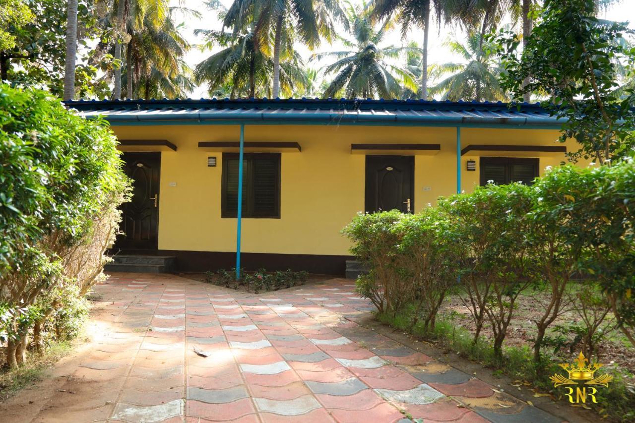 Royal Nature Resort Pollachi Exterior photo