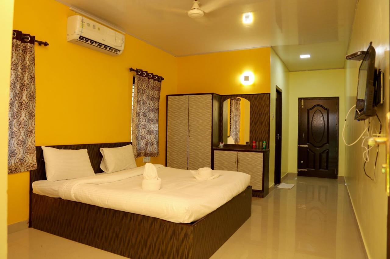 Royal Nature Resort Pollachi Exterior photo